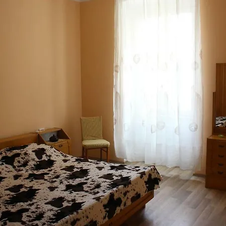 Apartament Zaro *